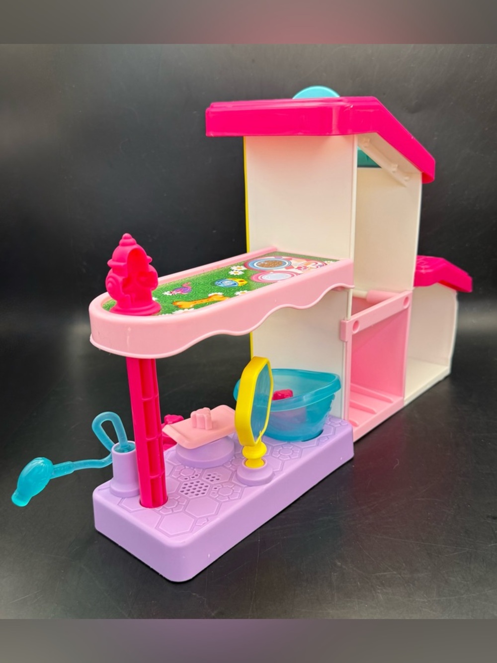Fisher-Price Little People Barbie Pet Spa & Car w/Sounds, 3 Girls & 2 Pets WORKS - Picture 5 of 14